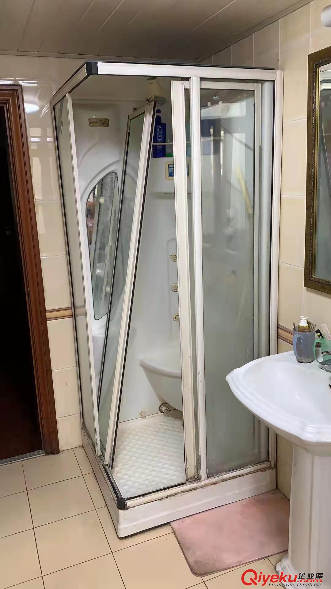 上海康利達淋浴屏維修