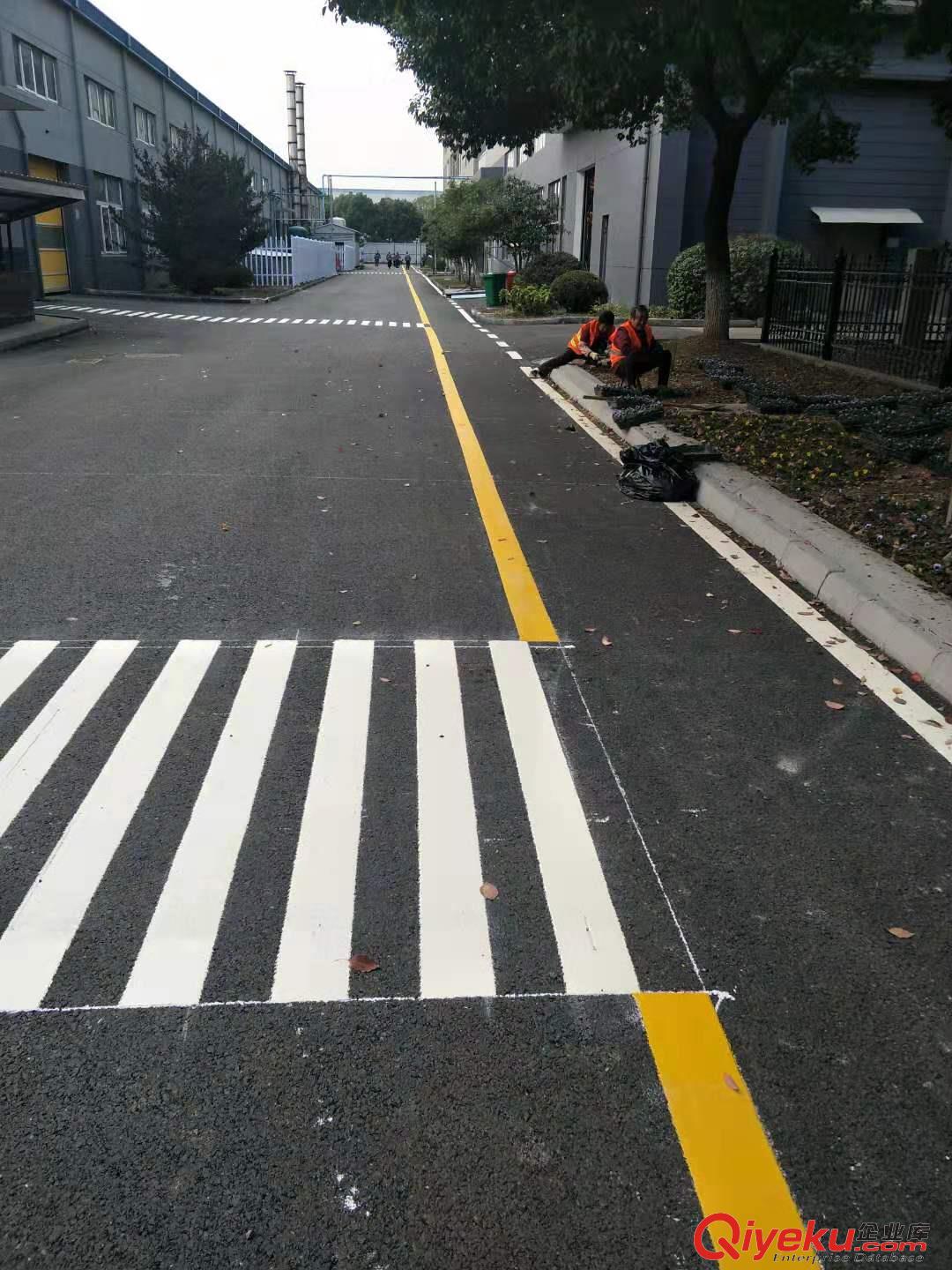 供應(yīng)蘇州順路交通HX02車行道、行車道、人車分離標志線畫線價格原始圖片3