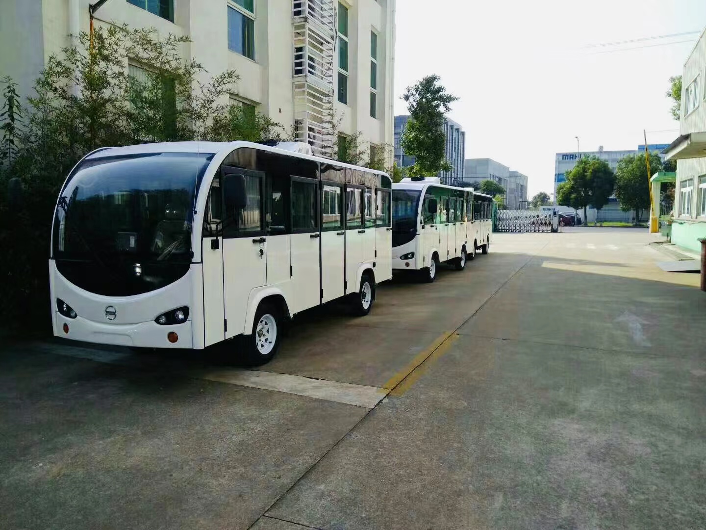 东营旅游观光车、朗辉电动车、景区旅游观光车