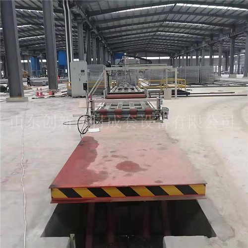 貴州復(fù)合通風(fēng)管板機(jī)器廠家原始圖片3