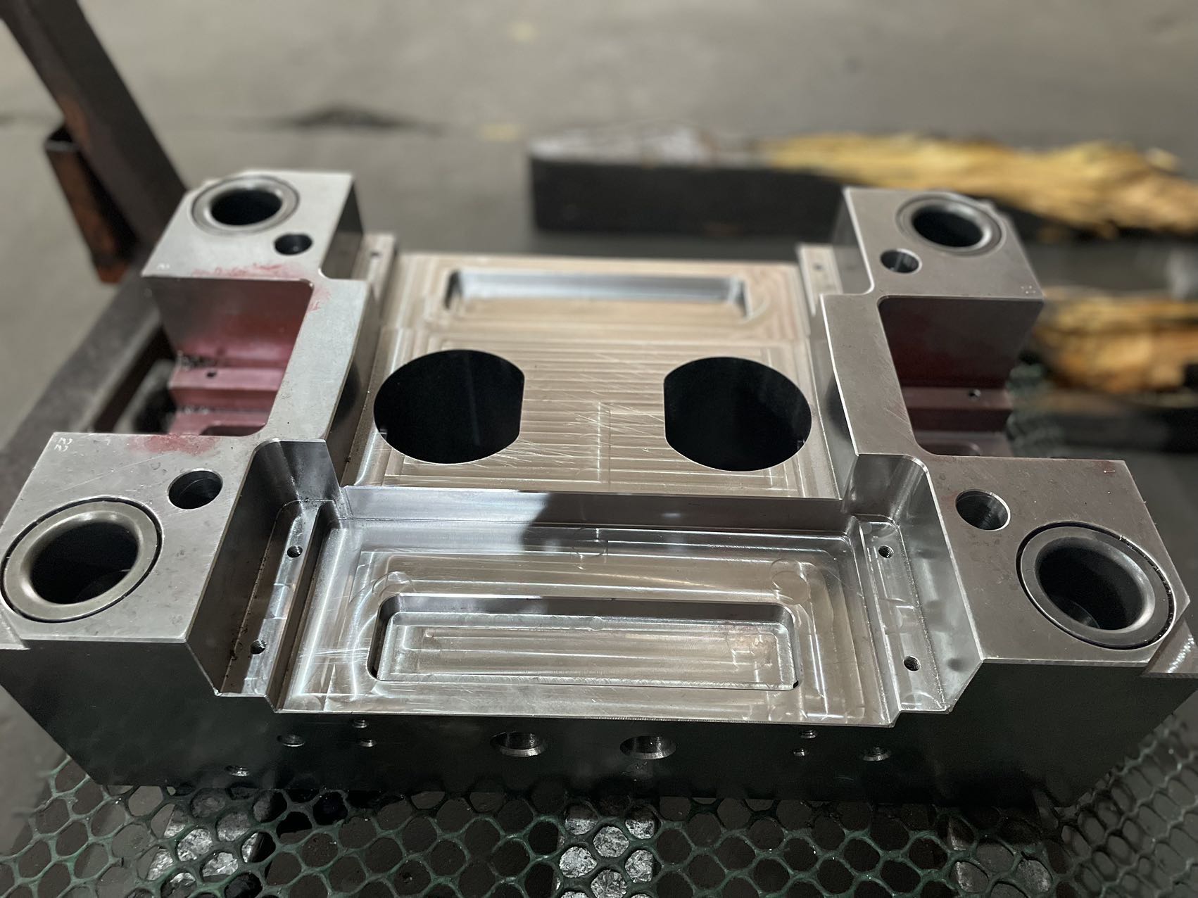 Plate parts (23)