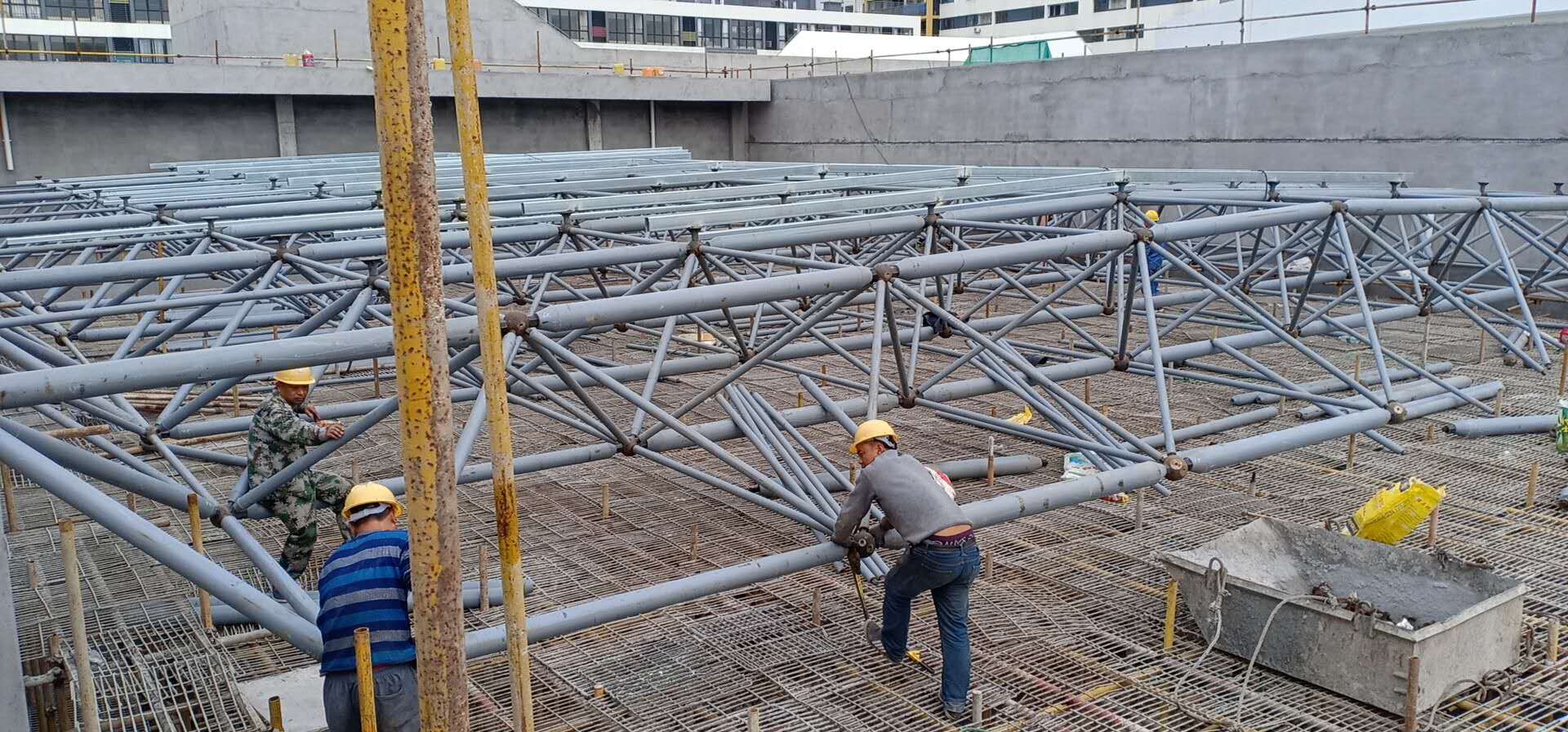 吉林省通化市網架公司-通化市網架加工廠-通化市螺栓球網架公司