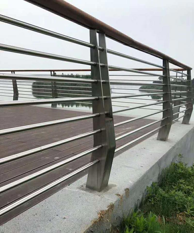 景觀護(hù)欄款式 304不銹鋼河道護(hù)欄 中山橋梁欄桿圖片原始圖片3