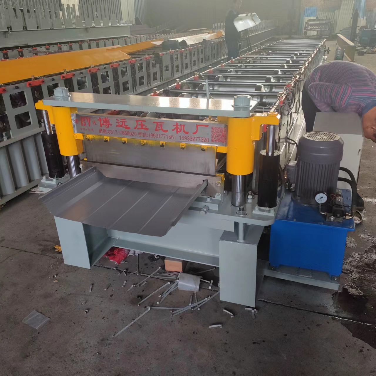 博遠供應(yīng)600角馳壓瓦機 壓不銹鋼板壓瓦機 暗扣式屋面板設(shè)備