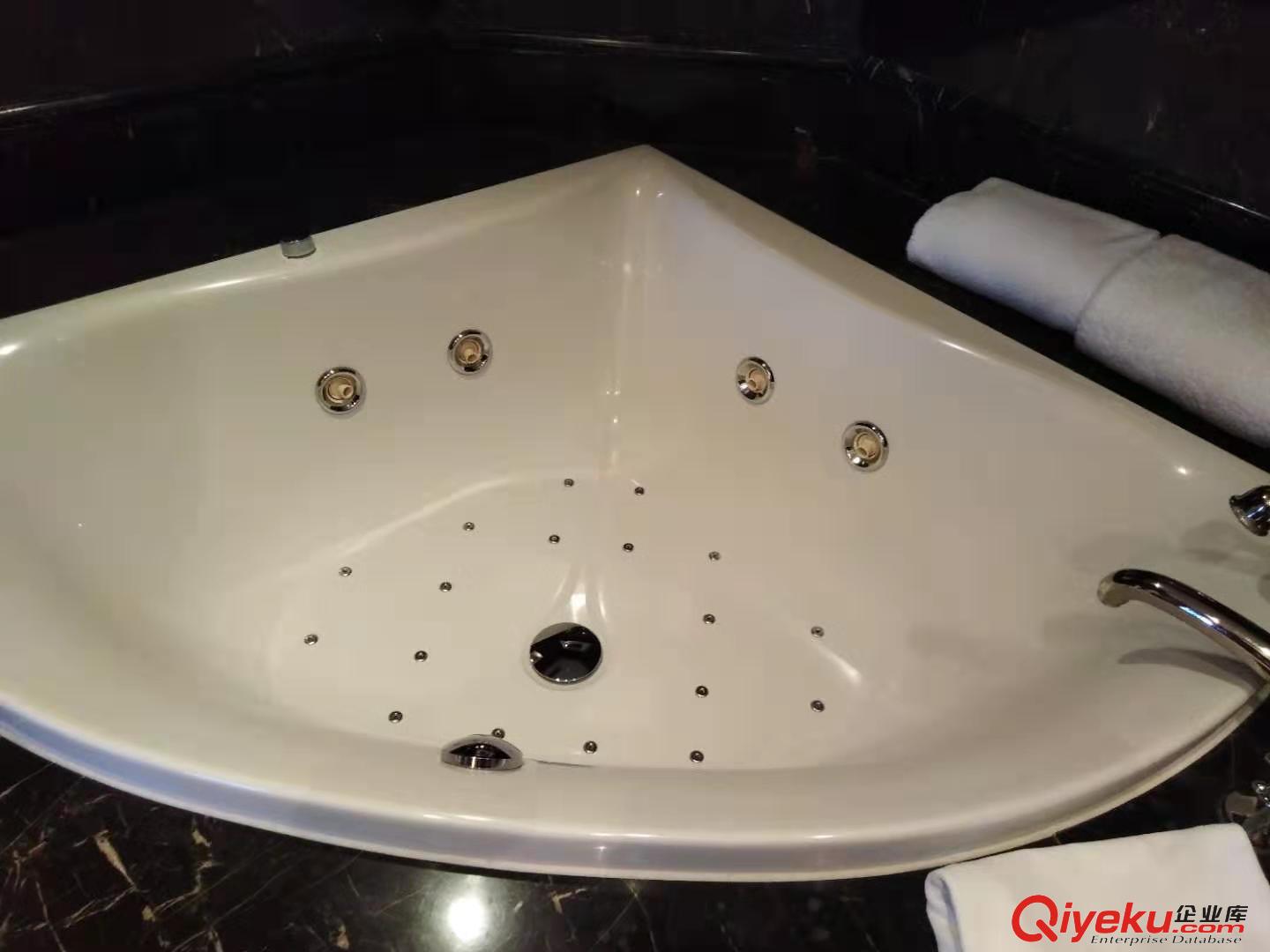 專(zhuān)業(yè)維修淋浴房漏水上海徐匯區(qū)天鑰橋路