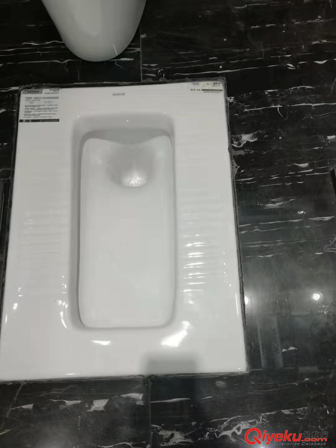 上海TOTO蹲便器腳踏板更換維修