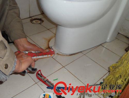 上海靜安區(qū)杜拉維特馬桶維修、杜拉維特浴缸維修原始圖片2