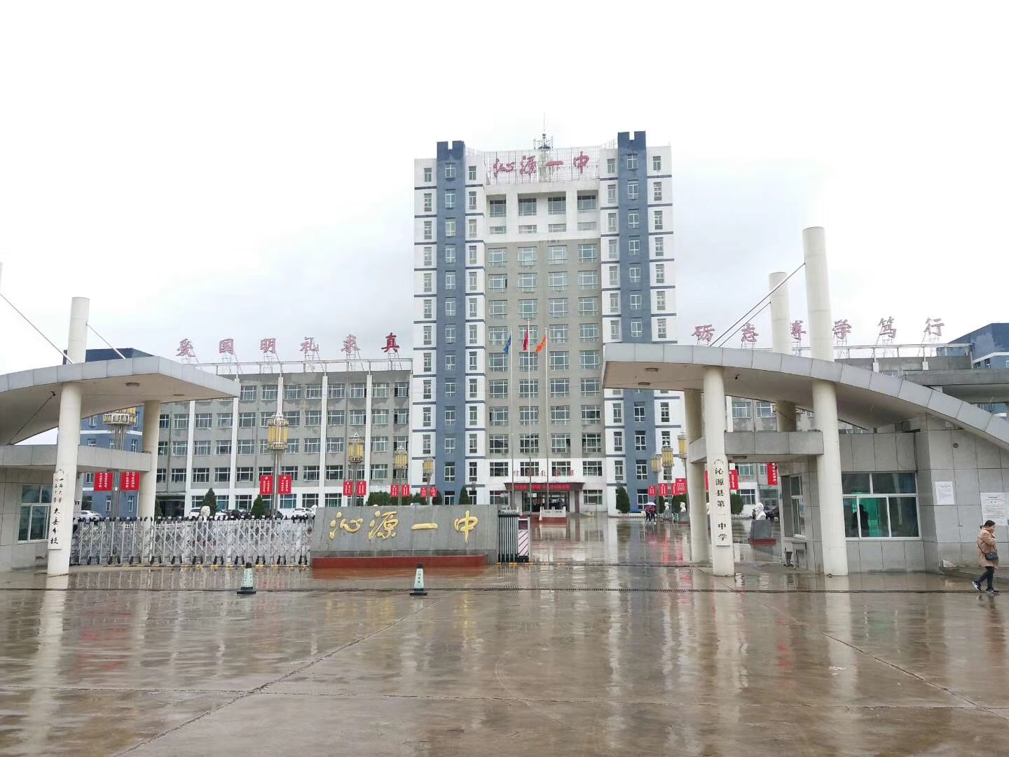 昆山高速服務站旗桿太倉工廠旗桿常熟酒店旗桿南通企業旗桿原始圖片2
