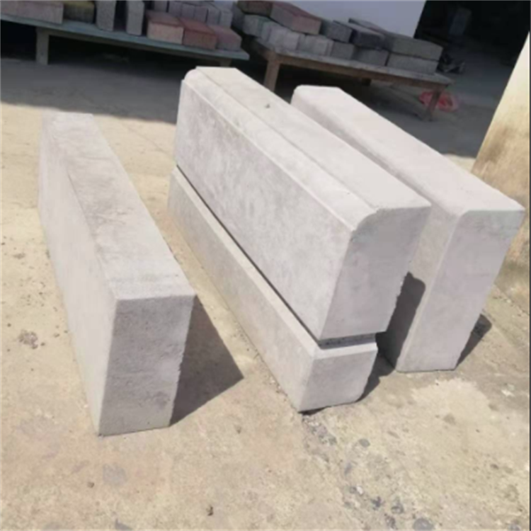 實(shí)心公路路沿石 混凝土路緣石常規(guī)尺寸 鐵銳走貨原始圖片2
