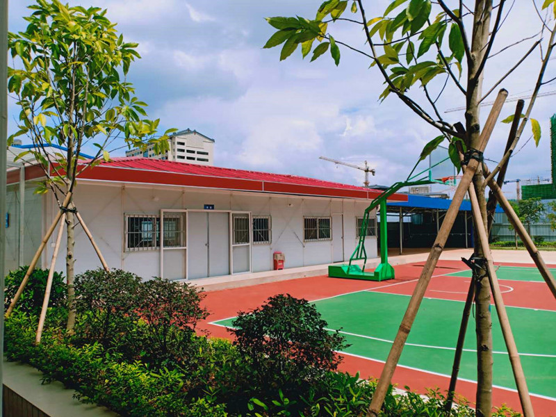 安裝潼關縣四坡五脊式彩鋼房自家用原始圖片2