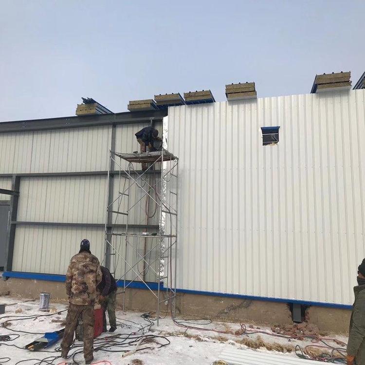 沂源縣廠房車間頂板墻板維修更換搭建室內(nèi)彩鋼房原始圖片3