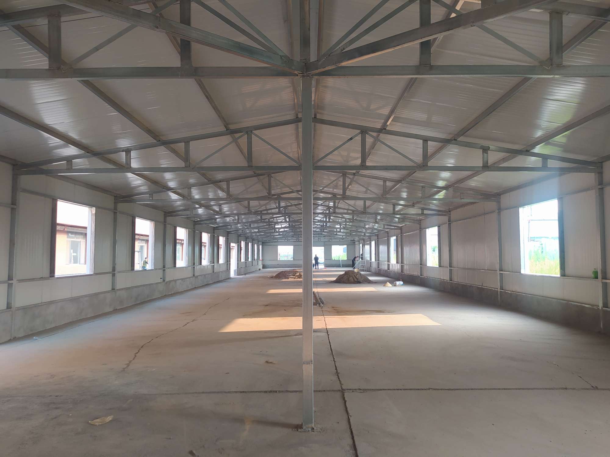 臨潼工地活動房宿舍新建西安鋼架廠房車棚原始圖片3