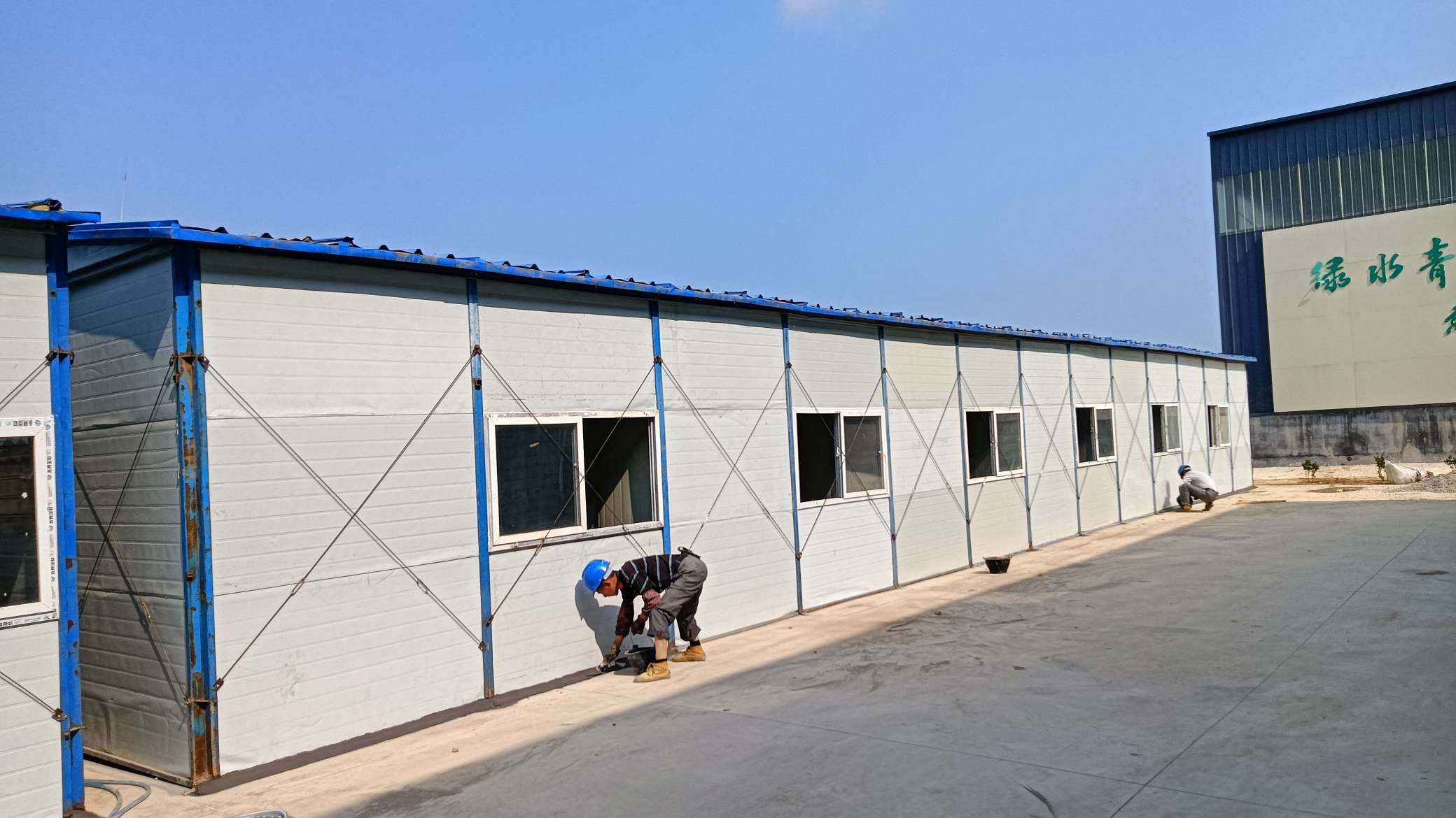韓城臨時彩鋼房搭建渭南工地活動板房宿舍原始圖片3