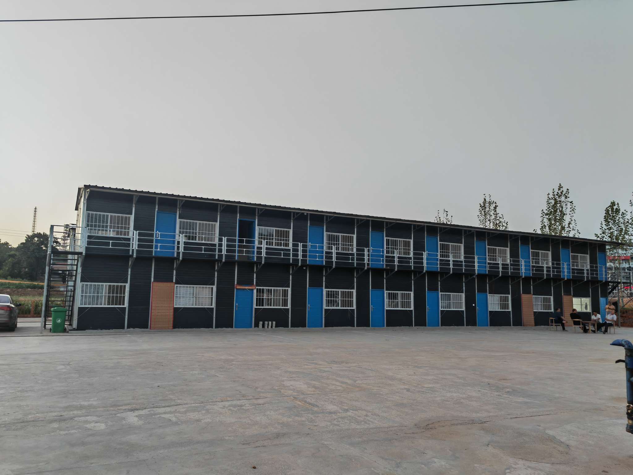 饒陽(yáng)項(xiàng)目臨建房安裝彩鋼瓦封頂換頂原始圖片3