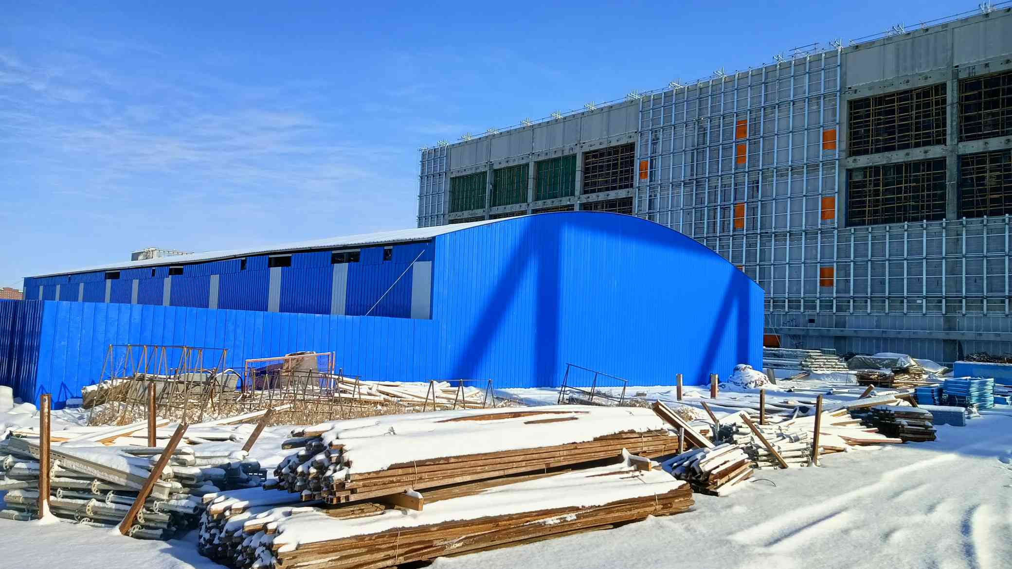 清徐工地活動房搭建施工弧型彩鋼棚料棚