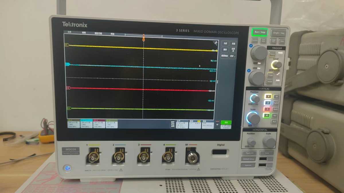 供應(yīng) MDO34混合域示波器100 MHz - 1 GHz 模擬帶寬,4 模擬通道 