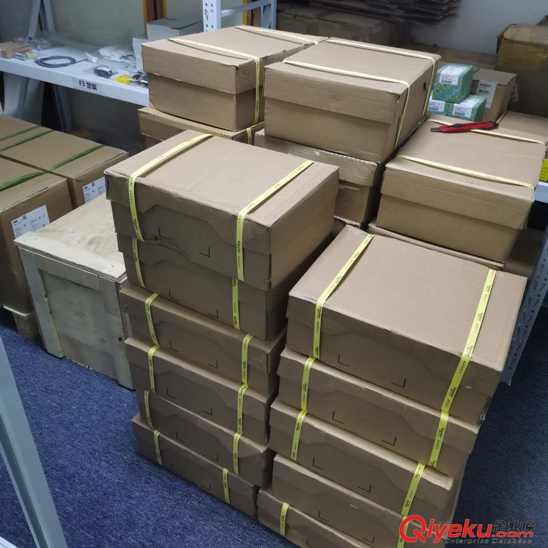 BMXFTA300	模擬量輸入模塊連接電纜