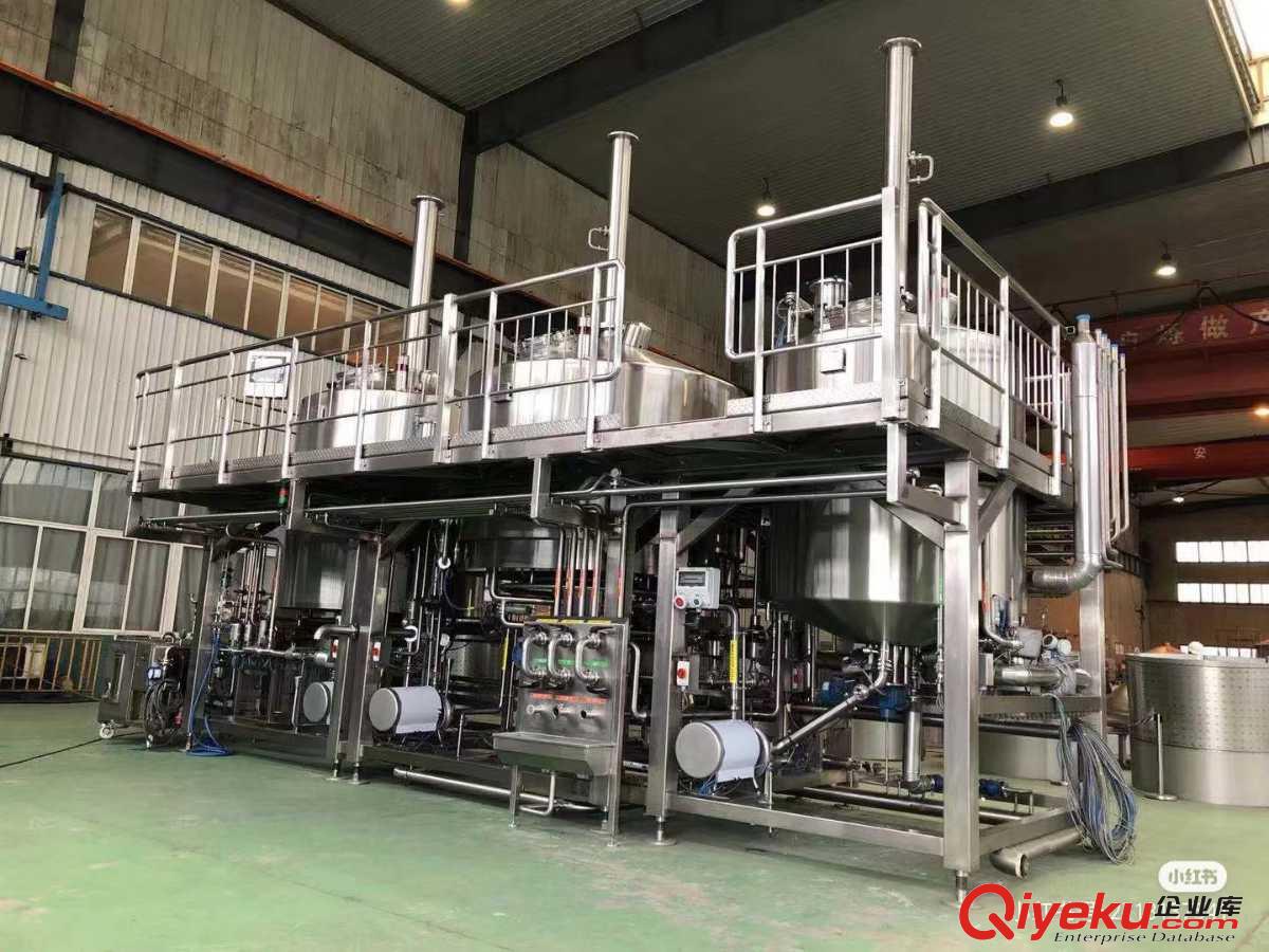 山東啤酒廠大型精釀啤酒設備