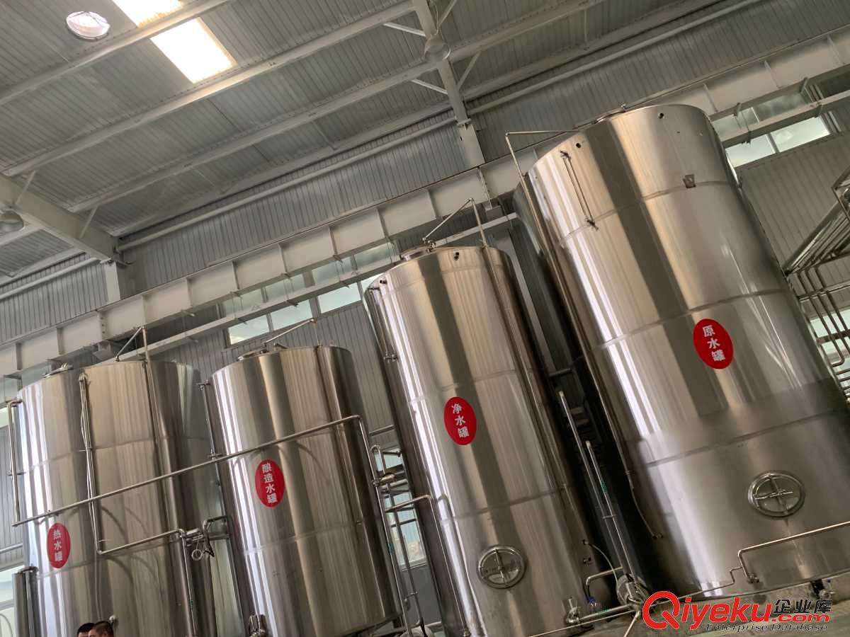 合肥年產(chǎn)10萬(wàn)噸大型啤酒廠精釀啤酒設(shè)備