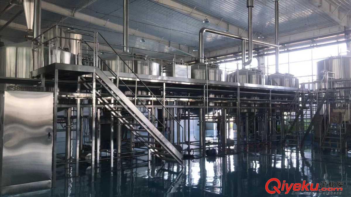 精釀啤酒廠20噸 大型精釀啤酒設(shè)備生產(chǎn)廠家