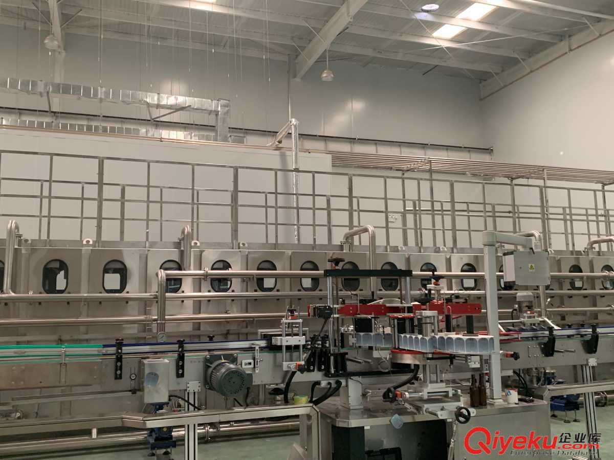 青島大型精釀啤酒設備廠家年產(chǎn)3000噸自釀啤酒設備