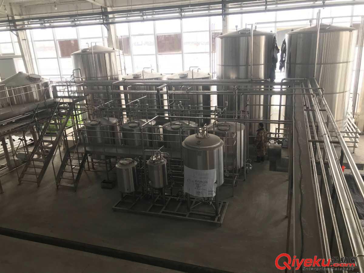 啤酒設(shè)備釀酒設(shè)備日產(chǎn)量3000升精釀啤酒設(shè)備原始圖片3