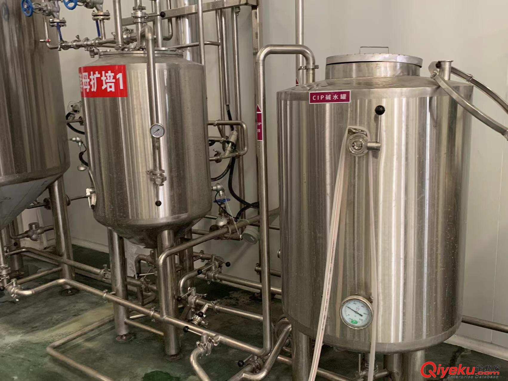 西安咸陽大型啤酒設備生產線3000升啤酒發酵罐設備原始圖片3