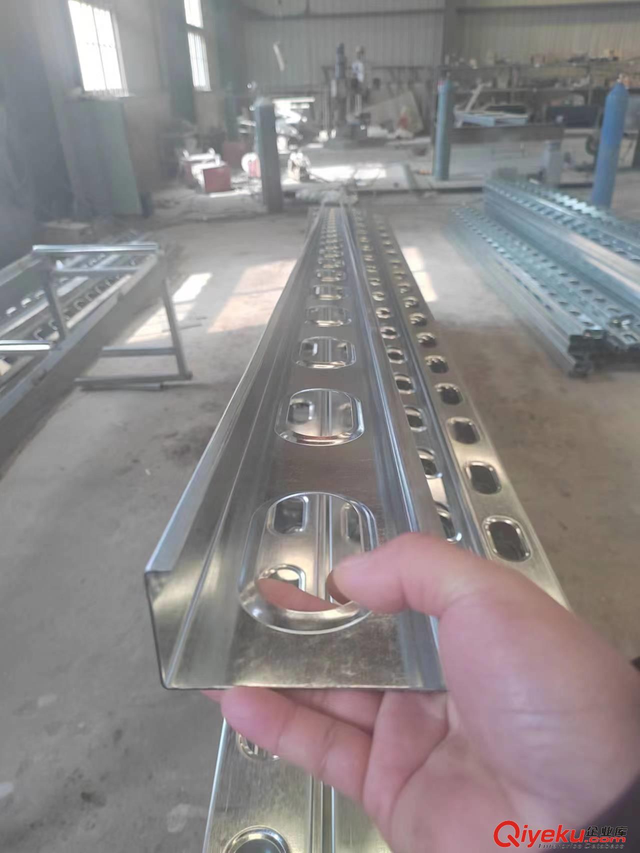 金碩 供應(yīng)灌漿龍骨機 c型槽成型機 輕鋼別墅灌漿龍骨機原始圖片3