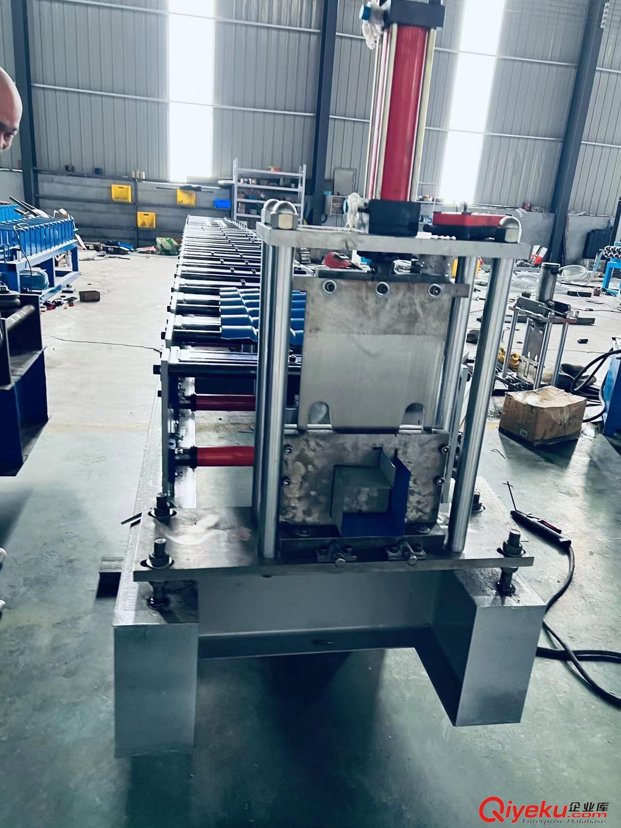 鋁板水槽機 金碩機械 彩鋼板水槽設備 房屋水槽成型設備原始圖片3