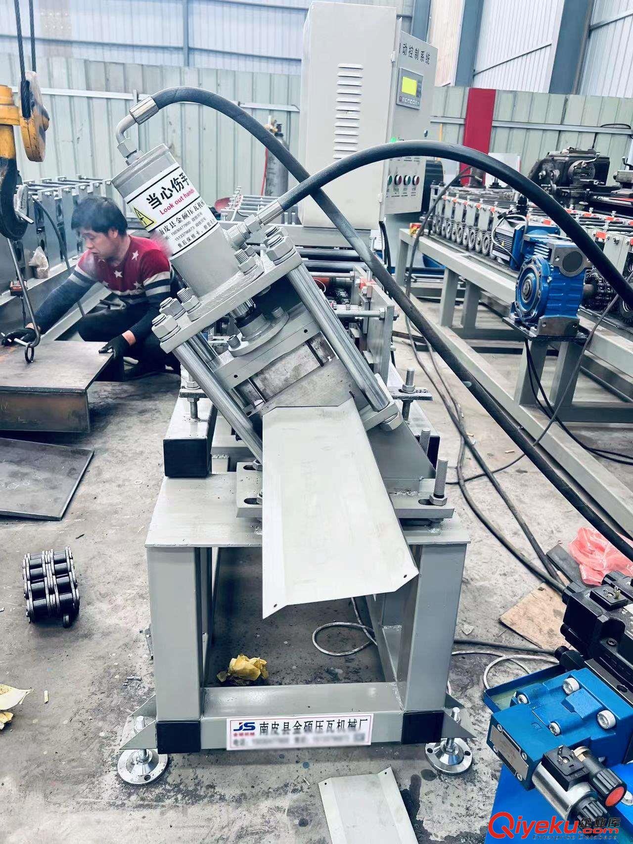 彩鋼板葉片成型機(jī) 金碩機(jī)械 通風(fēng)百葉窗設(shè)備 鍍鋅葉片成型機(jī)原始圖片2