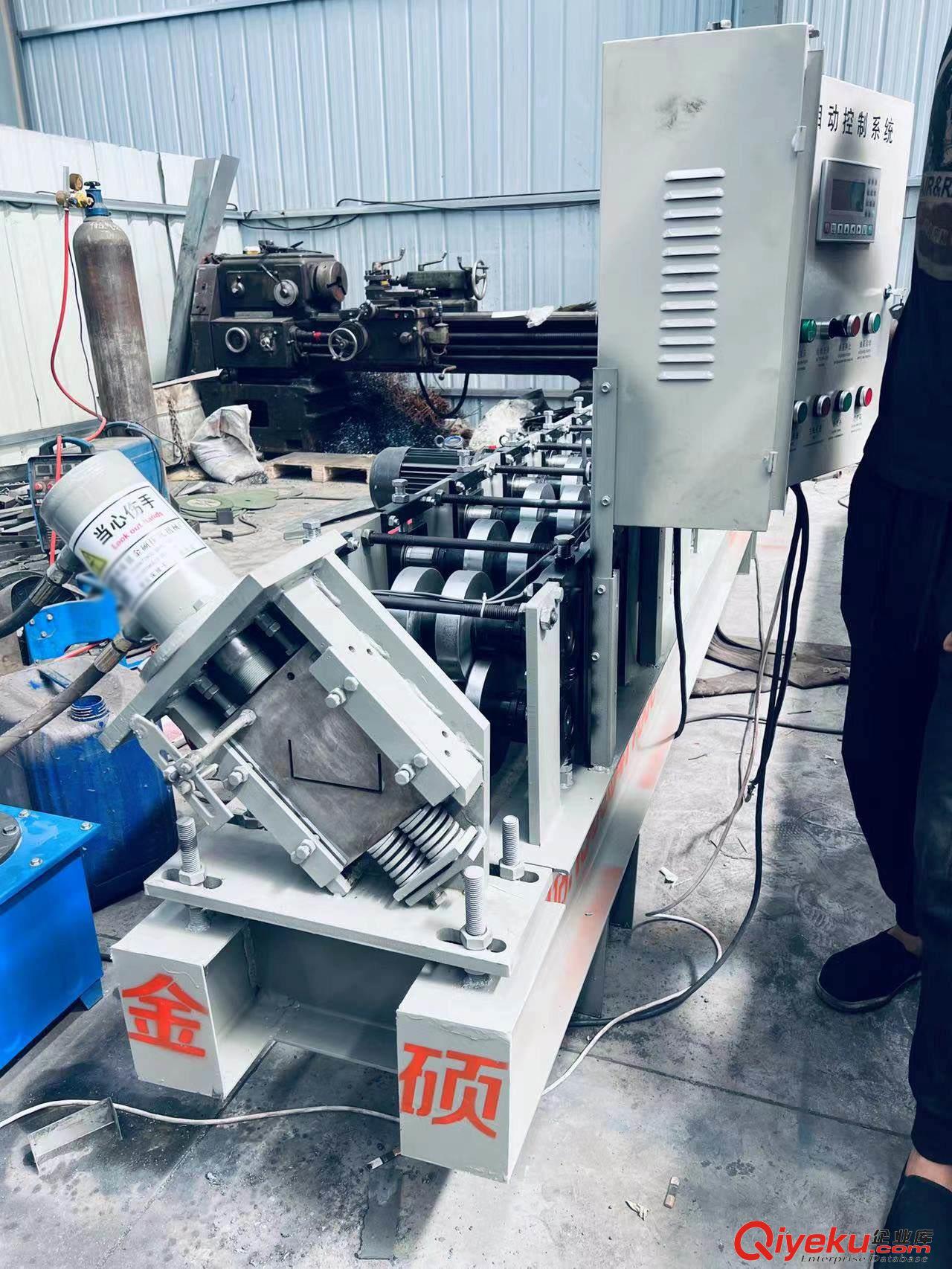鍍鋅板u型槽機(jī) 金屬門框u型槽成型設(shè)備 金碩 加強(qiáng)筋u型槽機(jī)器原始圖片2