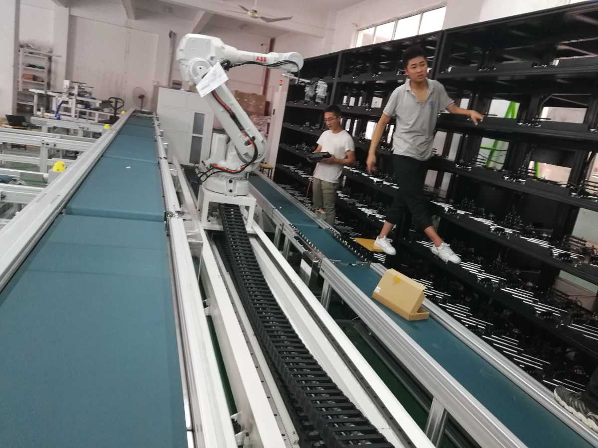 機器人第七軸 半封閉式地軌原始圖片2