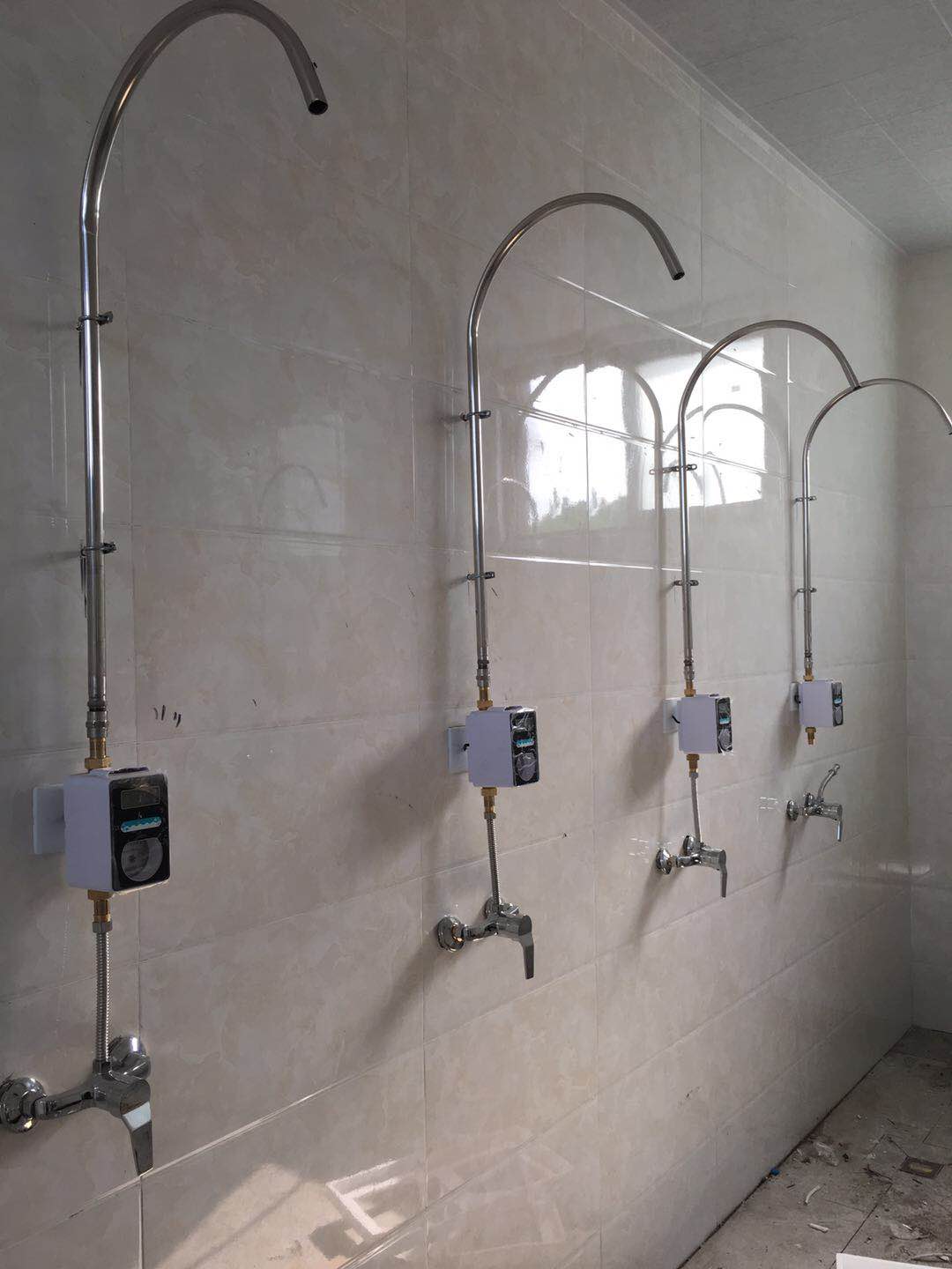 武漢澡堂控水刷卡器，浴室澡堂節水器，洗澡插卡機