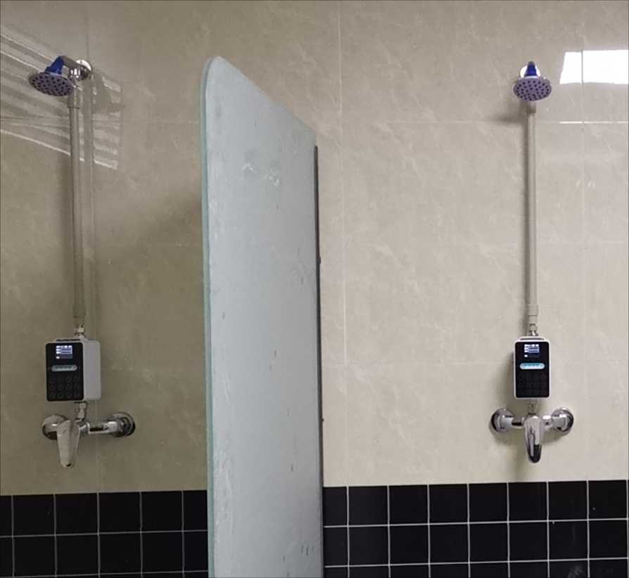 掃碼水控機 浴室洗澡掃碼密碼預約刷卡一體水控機