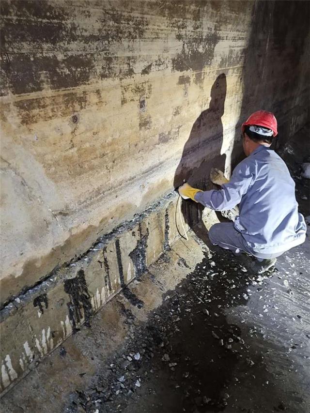 東莞隧道防水補漏施工隊、隧道漏水維修、隧道灌漿防水堵漏