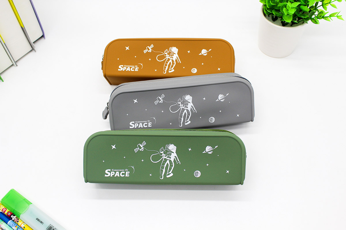 Popular Space Cool Pen Case Back to School Made in China